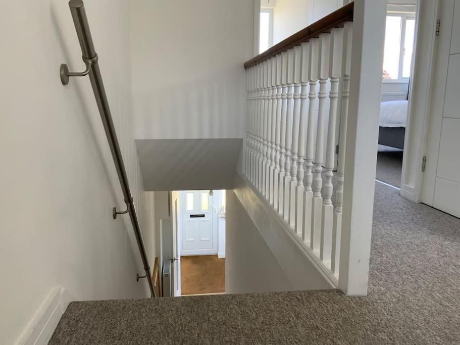 3 Bedroom With Sunny Private Garden * Portishead